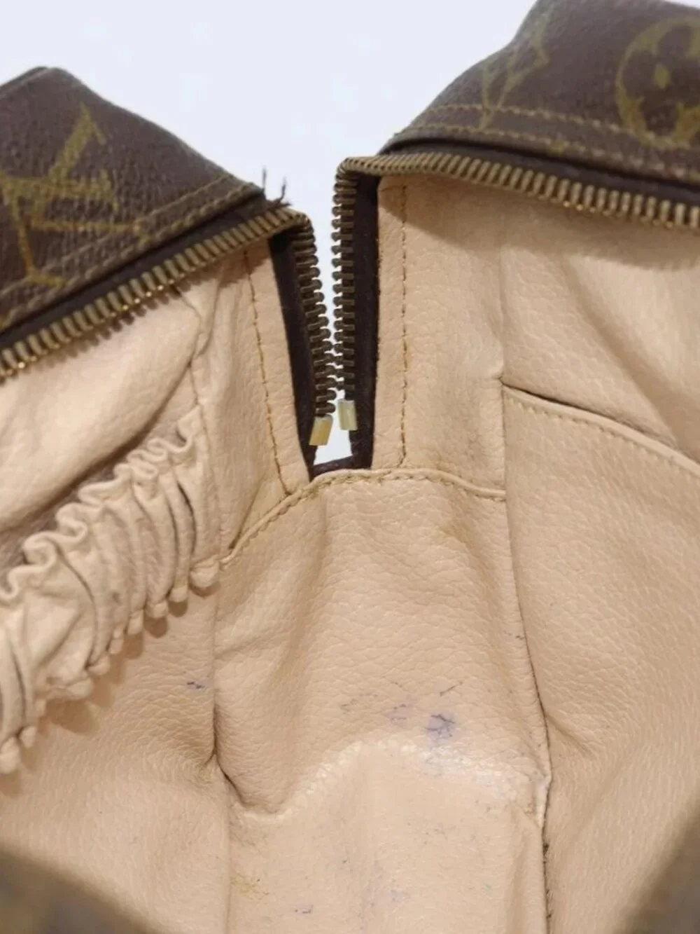 Louis Vuitton brand	louis vuitton